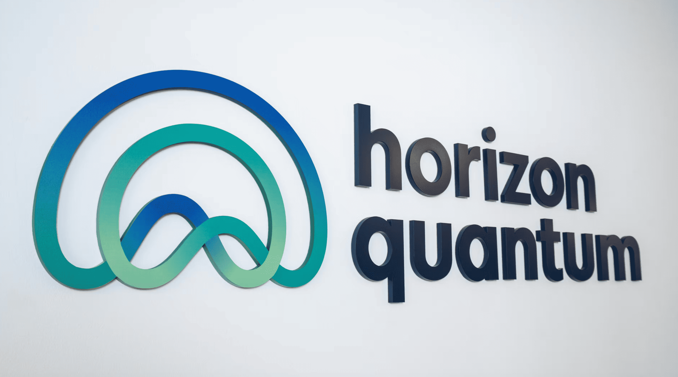 Horizon Quantum تدخل بورصة NASDAQ وتكشف عن استراتيجية توسع في البرمجيات والعتاد